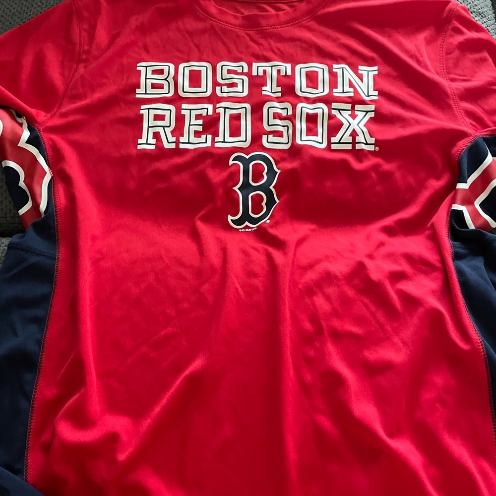 Men’s Boston Red Sox shirt